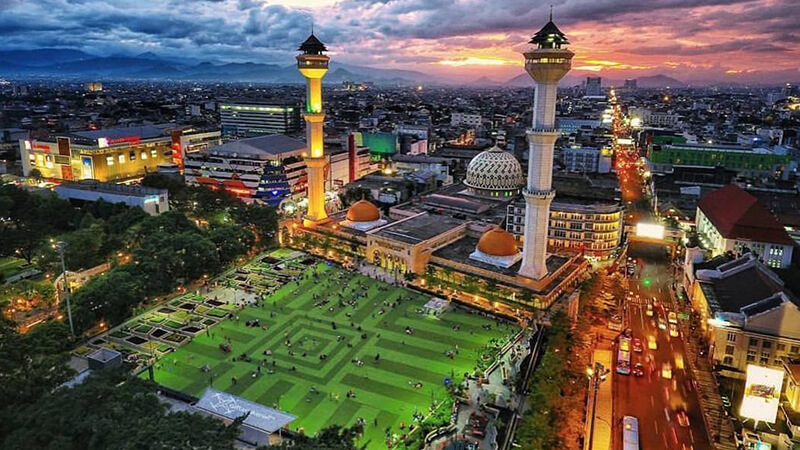 7 Kota  termaju  dan metropolitan di  Indonesia  D PARAGON