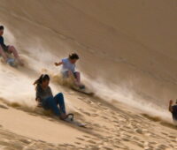 Mau Coba Sandboarding Pantai Parangkusumo, Simak Tips Berikut Ini!